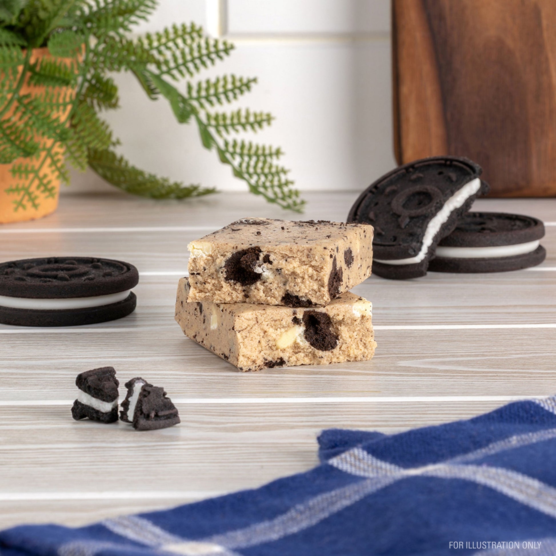 cookies-and-cream-protein-bars-l0 15807_QN_USA_ProteinBar_CAC_InterimAssetUpdate_Digital_Tabletop1.jpg
