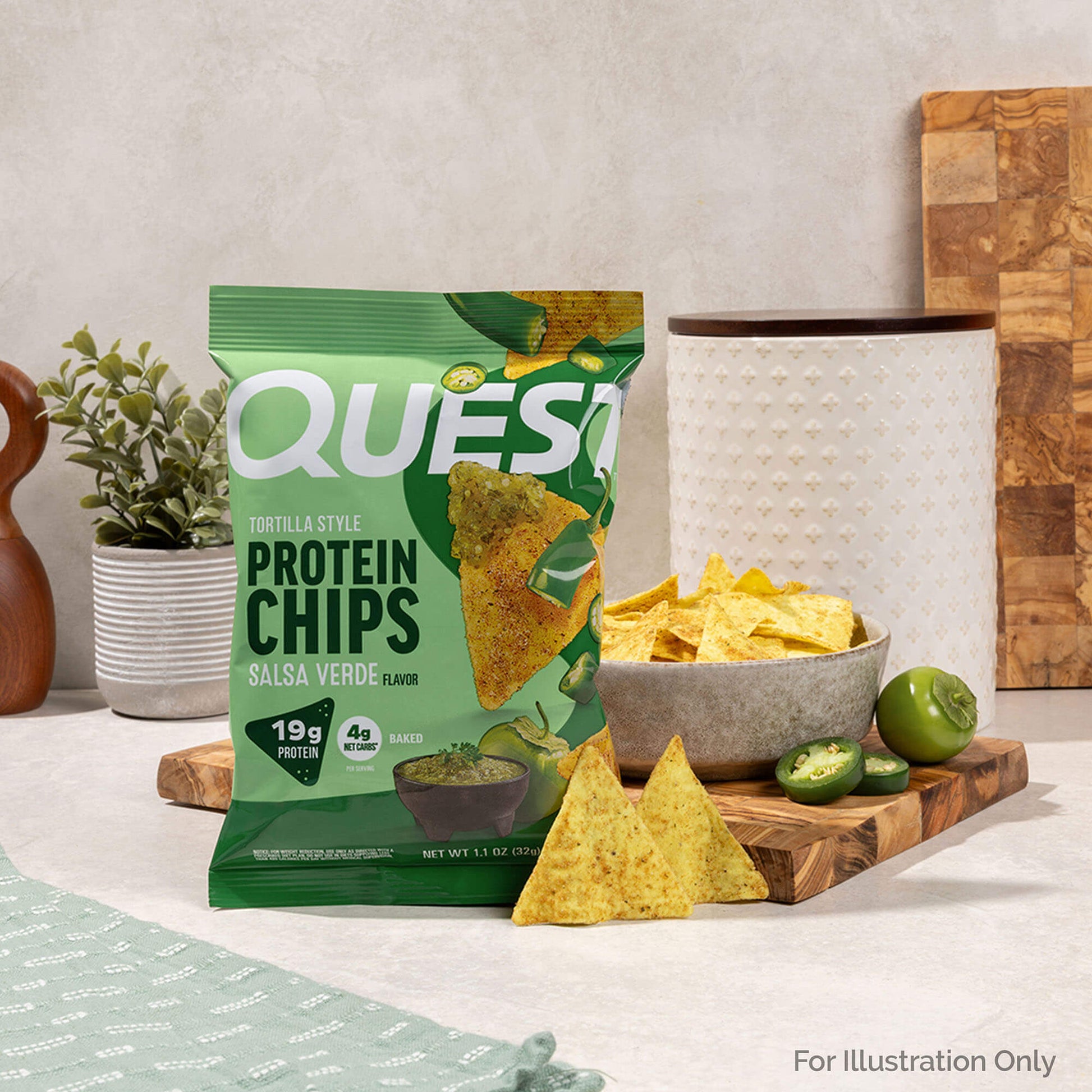 salsa-verde-tortilla-style-protein-chips-d7 qst-016419-salsa-verde-tortilla-style-protein-chips_5.jpg